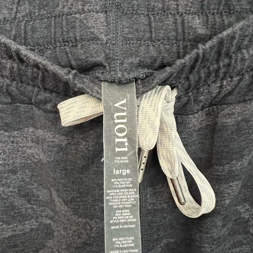 VUORI Halo Dark Heather Grey Jogger Pants Size Large - Picture 8 of 9